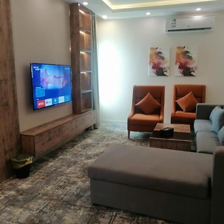 Clowzer Hotel Appartments Рияд Екстериор снимка