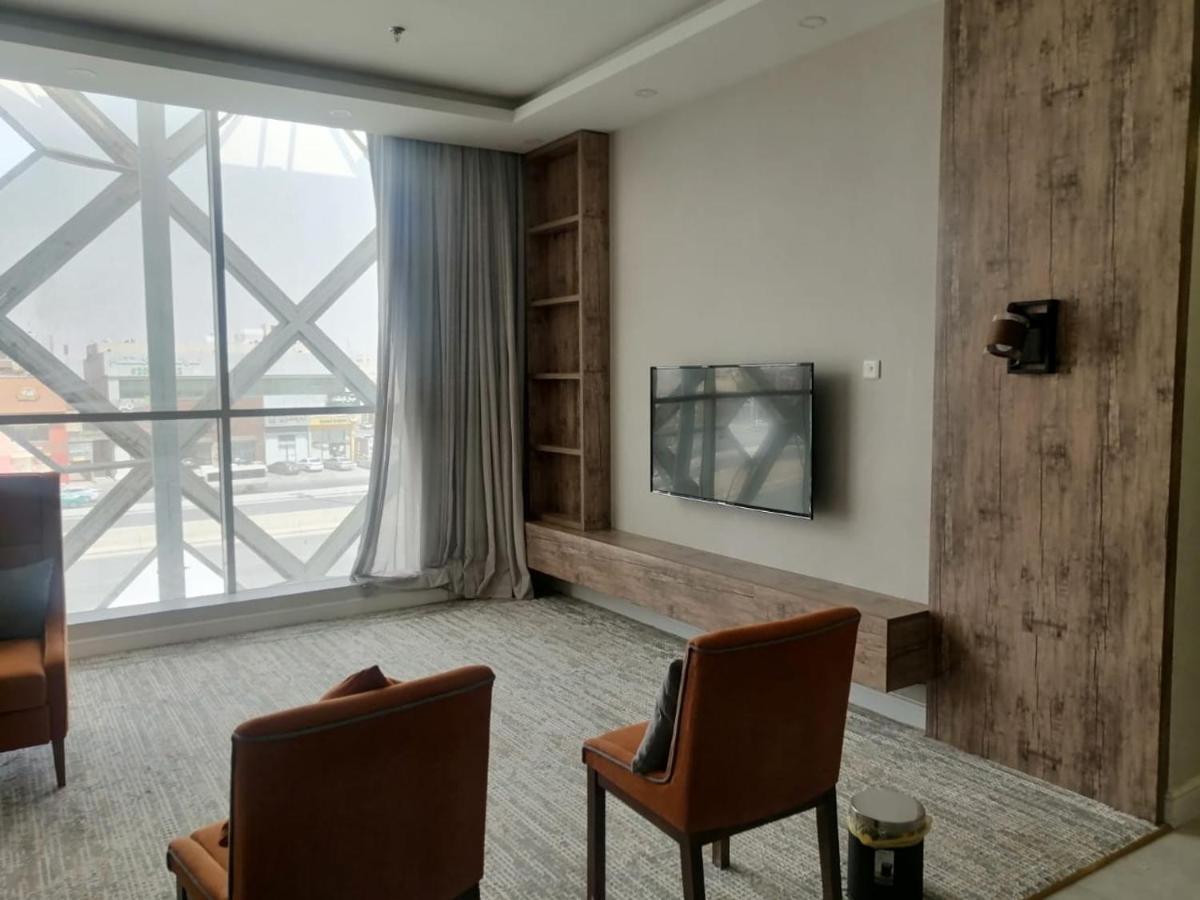 Clowzer Hotel Appartments Рияд Екстериор снимка
